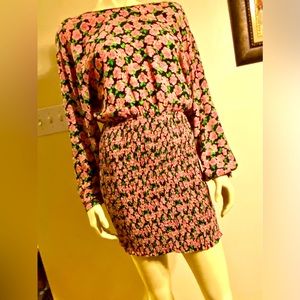 Zara floral mini dress. Size L, pink flowers  green leaf and long sleeve.